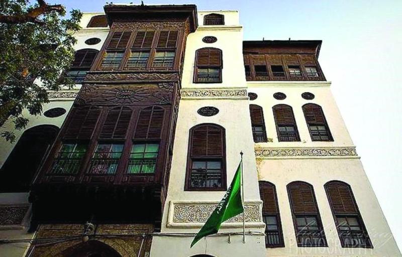 «بيت نصيف».. أصالة الماضي في قلب «العروس»