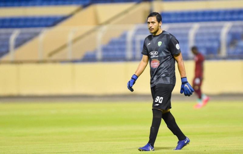 الوطيان: هذا سر تألقي في حراسة الفتح