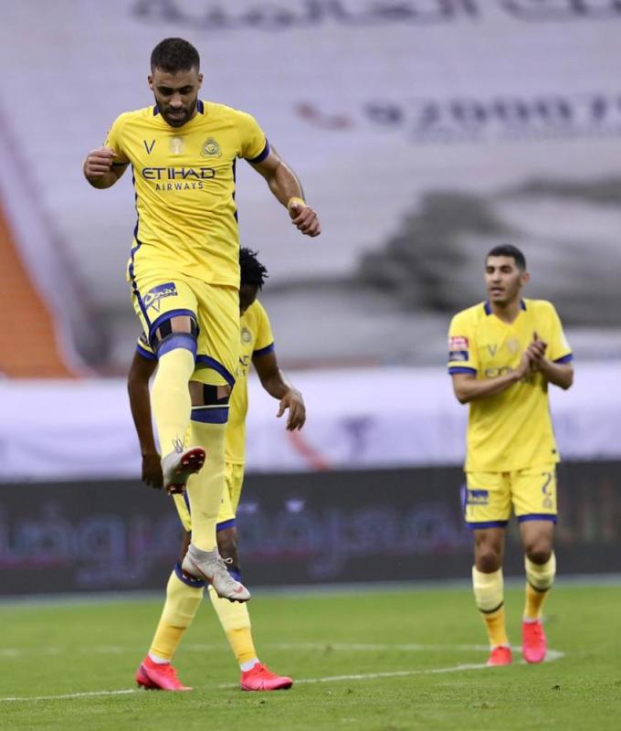 النصر يواصل مطاردة الهلال