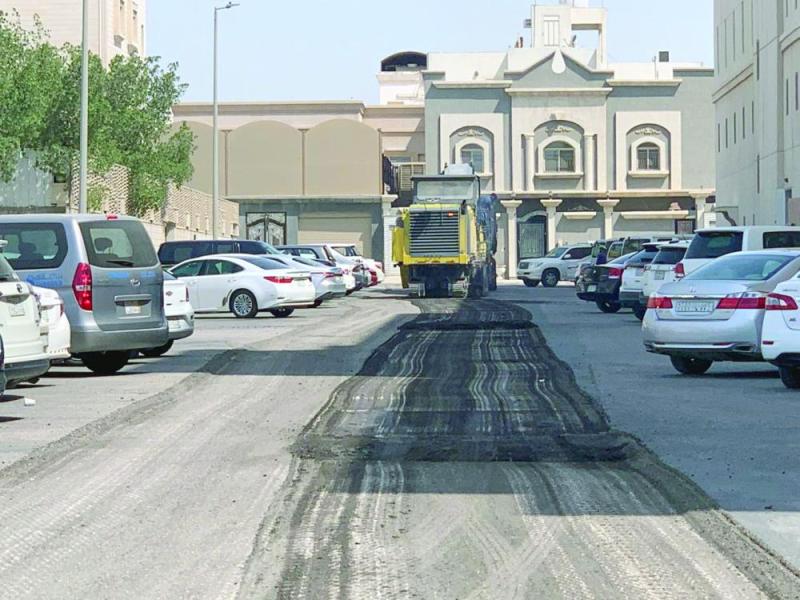 تأهيل وسفلتة شوارع «عليا الخبر»
