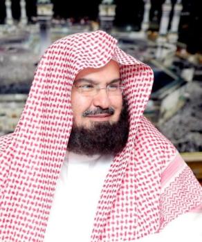 «السديس»: استهداف الحوثي لبلاد الحرمين الشريفين «اعتداءات آثمة»