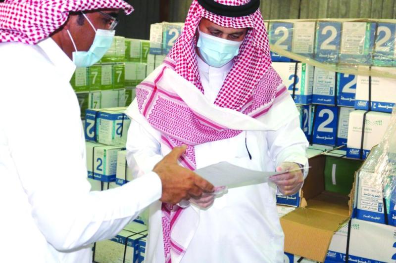توصيل «كتب» أبناء المرابطين إلى المنازل بالعيون