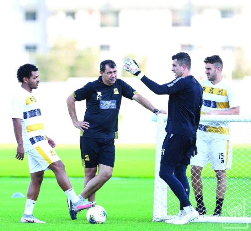 كاريلي يعتمد نهجا جديدا للفيحاء