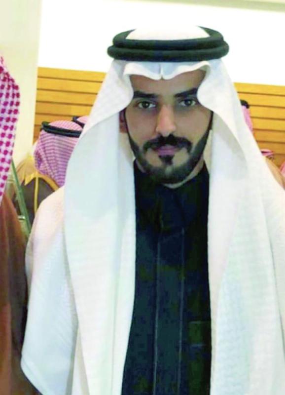 ابن عميرة يحصل على وسام الملك عبدالعزيز