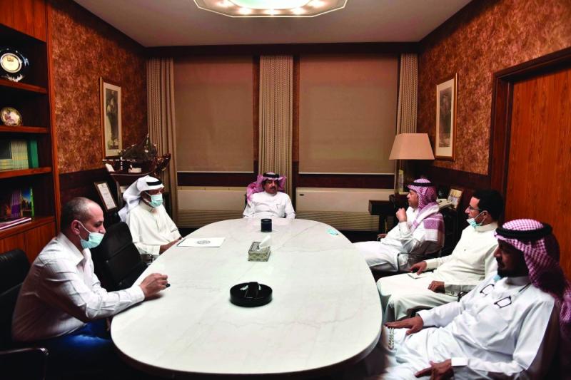نجوم الخليج والشرقية في تكريم حسن الطمع