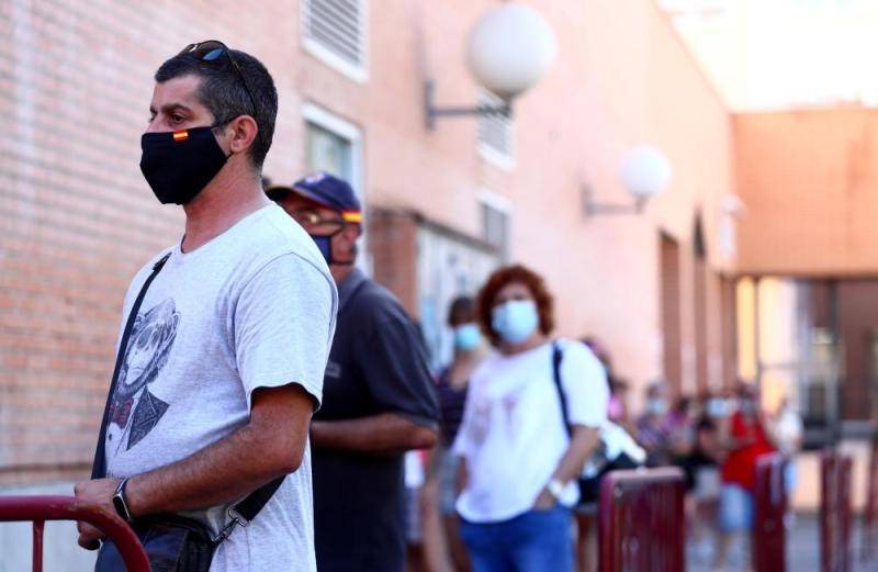 إسبانيا تنشر الجيش لتعزيز جهود مكافحة كورونا