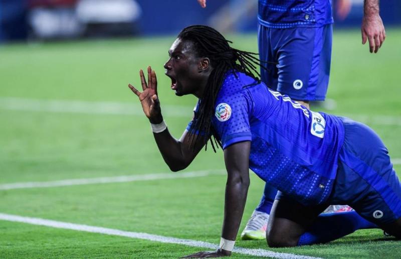 الهلال يهزم الفيصلي بثنائية متأخرة وخسارة مفاجئة للأهلي