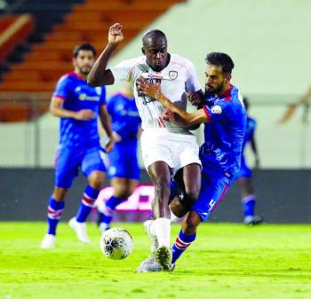 أبها يفرض التعادل على الشباب