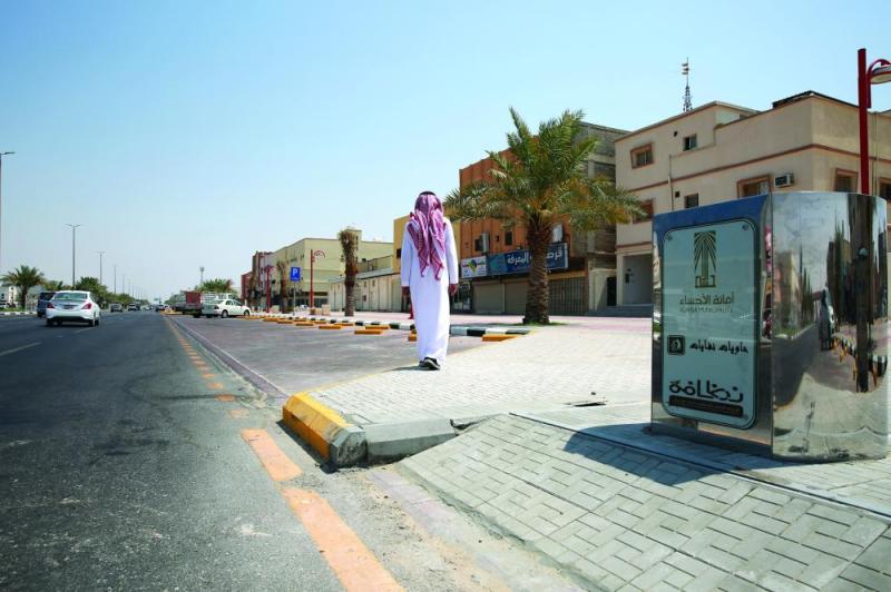 تركيب 115 حاوية نفايات «هيدروليكية» بالأحساء