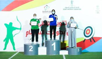 دلال و عفاف و سـارة يتزعمن سهام السيدات