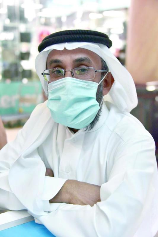 سباق «الساعات الأخيرة» يقفز بأسعار الحاسبات