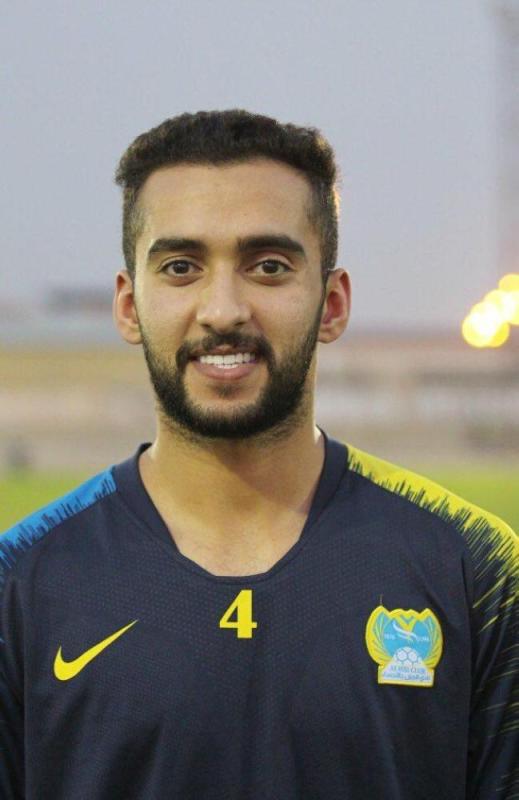 الثقبة يضم نجم هلالي