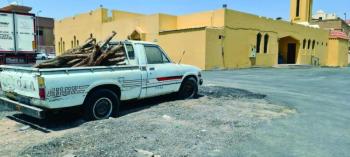 الرياض.. «السيارات التالفة» مخاطر تتعدى «التشوه البصري»