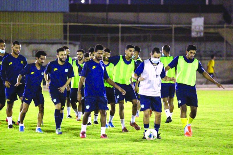 التركي يقود تمارين الجيل تحضيرا للثقبة