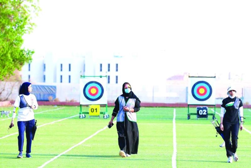 أربع سيدات يحكمن لأول مرة في بطولة السهام