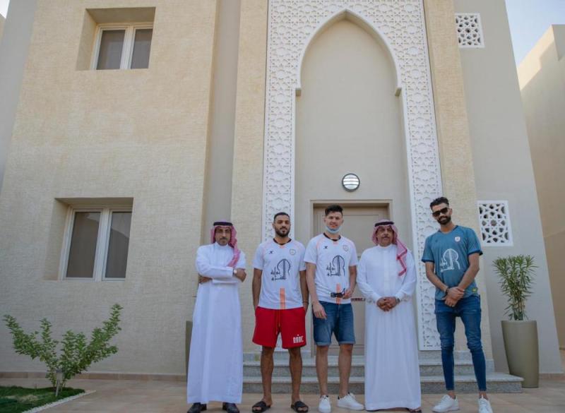 نجوم الشباب في ضيافة الشرق 