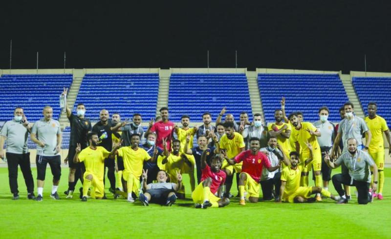 الباطن يتجاوز أمواج جدة ويواصل الصدارة