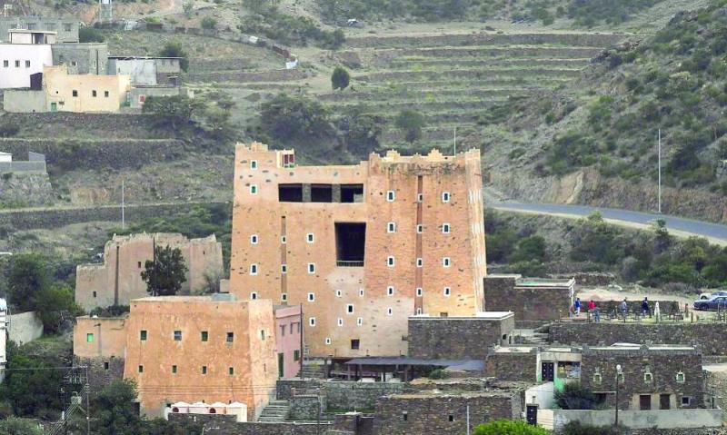 قلاع وحصون عسير.. توثق التاريخ