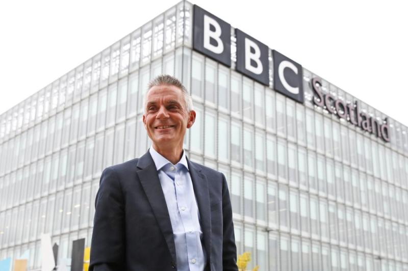 «BBC» تحظر على موظفيها إبداء أراءهم السياسية على التواصل الاجتماعي