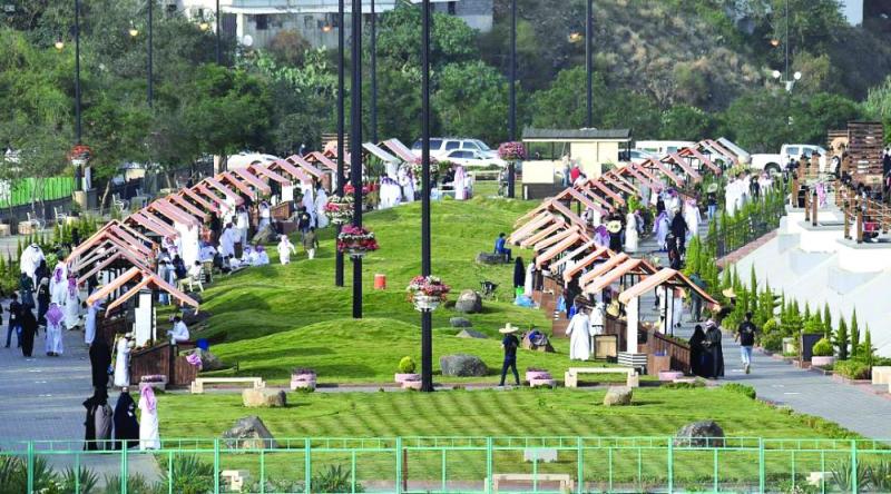 «خيرات عسير» تعزز السياحة الزراعية