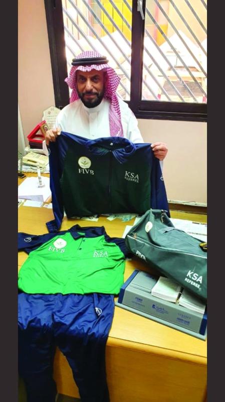حكام الطائرة يستلمون «الحقيبة الرياضية»