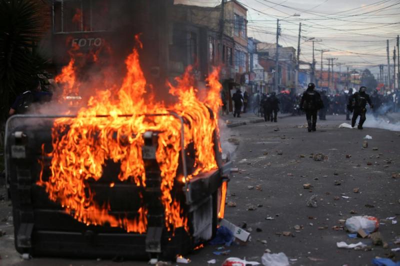 اشتباكات في كولومبيا في اليوم الثاني للاحتجاجات ضد الشرطة
