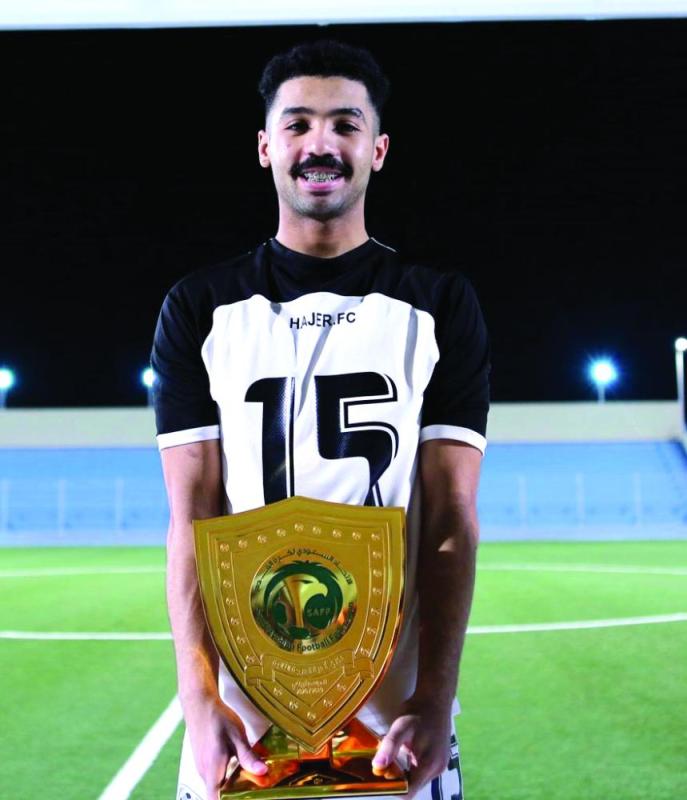 المحمد والدقيل يحترفان بهجر