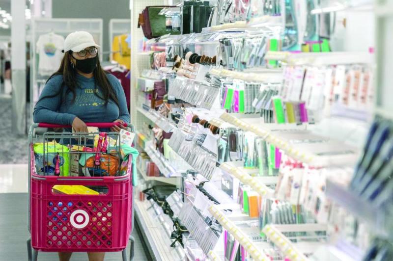 قطاع التجزئة الأمريكي يواصل الانتعاش لكنه عرضة للتباطؤ