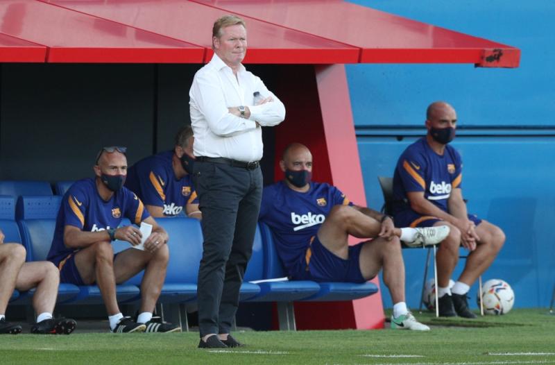 كومان يفتح الباب أمام بقاء سواريز في برشلونة