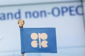 النفط يستقر في ظل تطورات ليبية تواجه دعم «أوبك+»