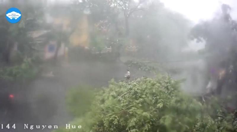 مصرع ستة وإصابة العشرات جراء العاصفة «نول» في فيتنام 