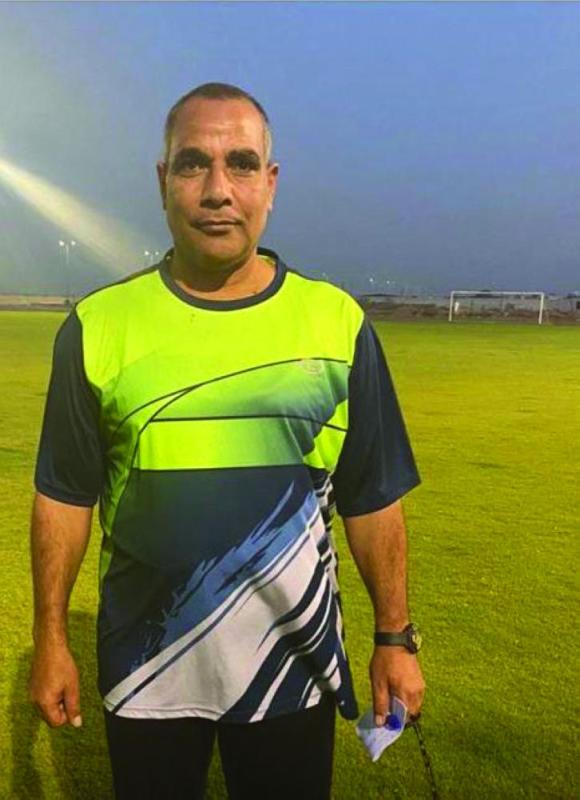 وصول مدرب العيون