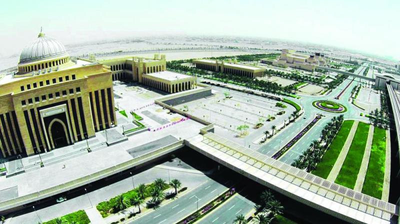 تعليم المرأة من الكتاتيب إلى الكليات والجامعات