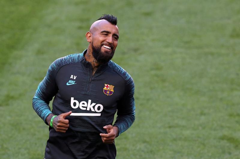 فيدال يعود للكالتشيو الإيطالي