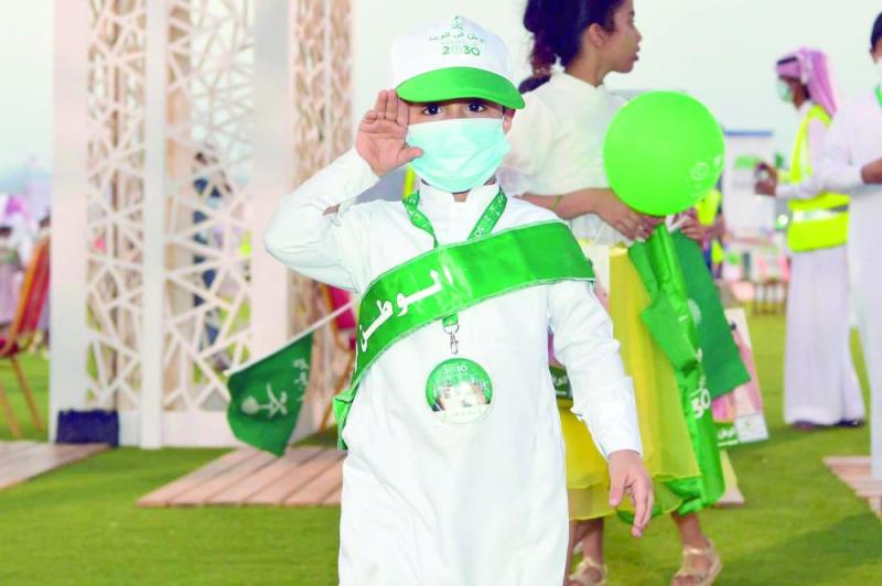 فرحة وطن..
براءة وانتماء