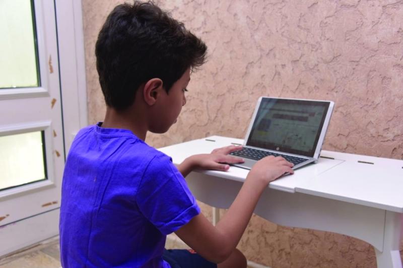 «التعليم» تتراجع.. والاختبارات حضوريا في «الأهلية»
