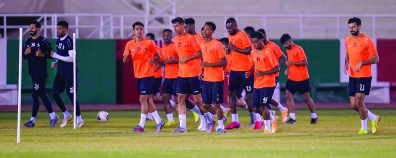 الإعارات والانتقالات تقلق عشاق الاتفاق