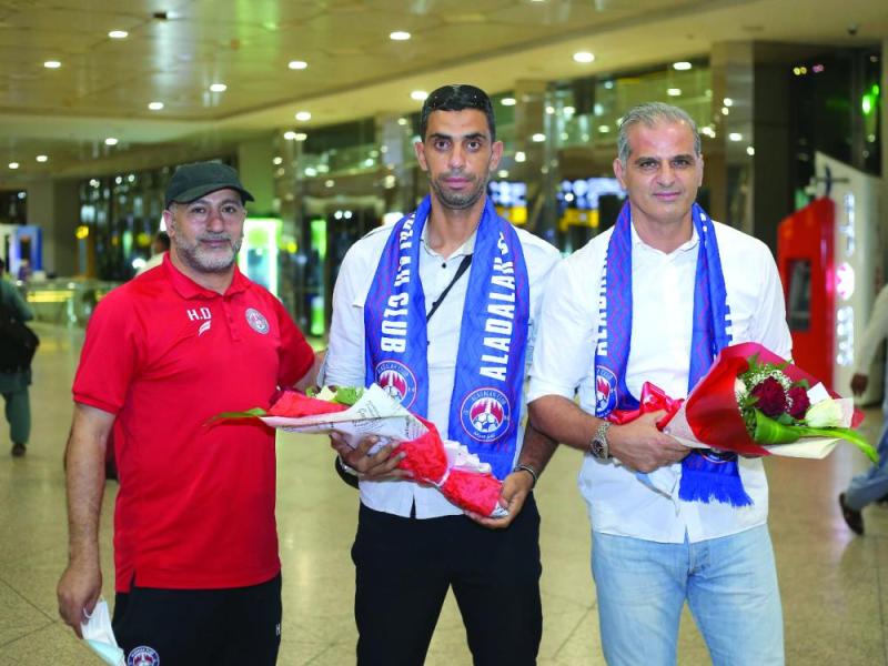 وصول مساعد مدرب العدالة ومدرب الحراس