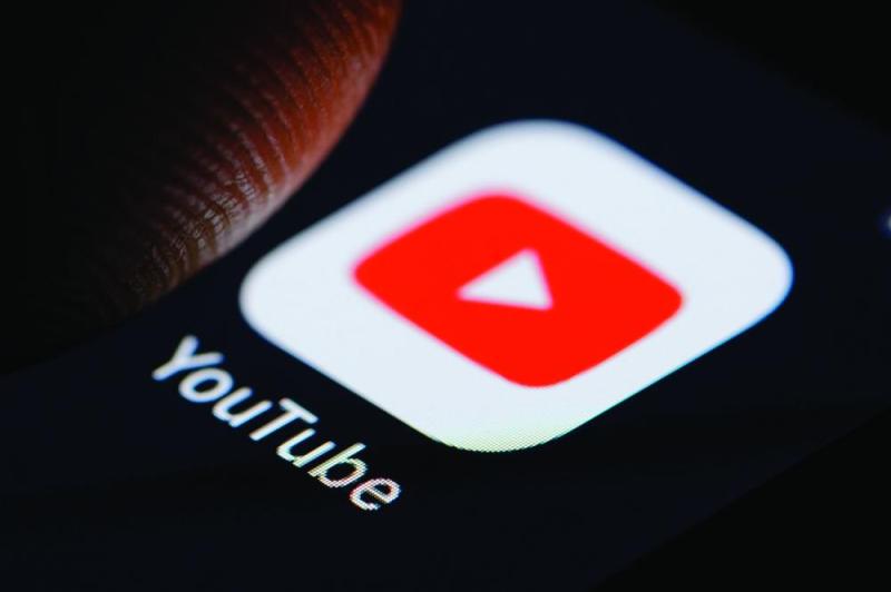 «يوتيوب» تستعين بالمشرفين البشريين مجددا