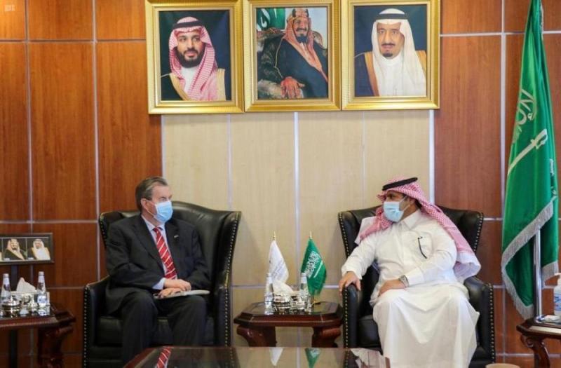 السفير آل جابر يلتقي سفير النرويج لدى المملكة