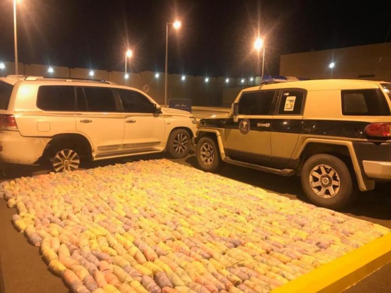 «المجاهدين» يضبط 830 حزمة قات بعسير 