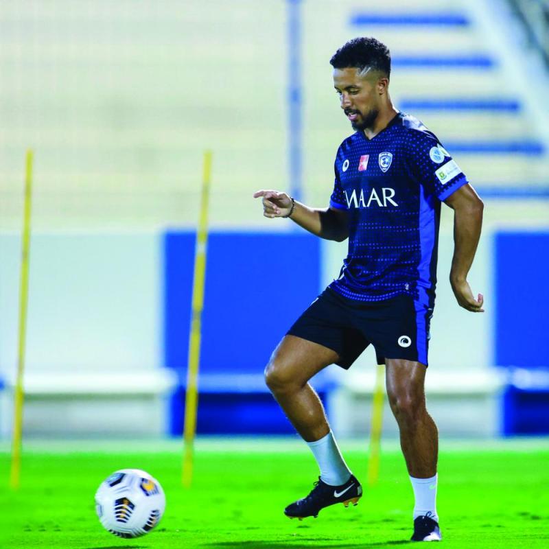 هتان يعوض غياب كاريلو في الهلال
