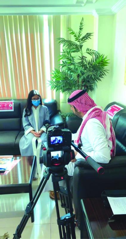 بالإنجليزية.. «ريتاج» أصغر مؤلفة في العالم