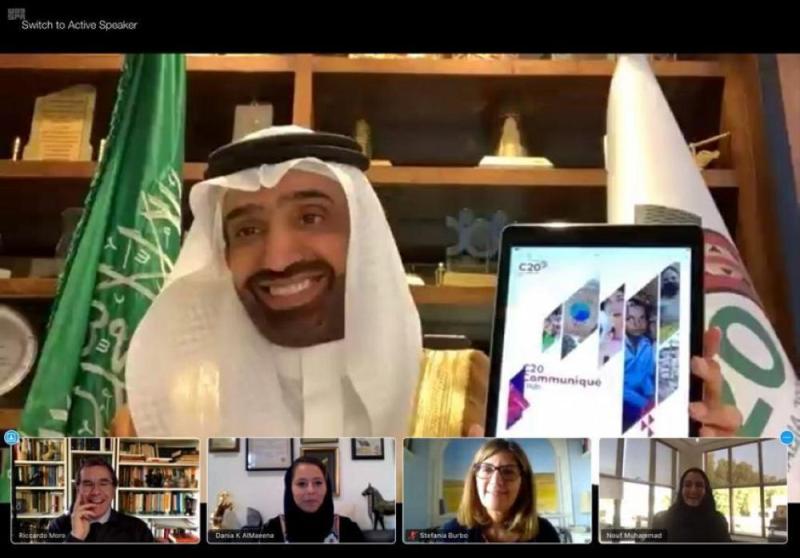 نيابة عن الملك.. 'الراجحي' يتسلم البيان الختامي لقمة 'C20'