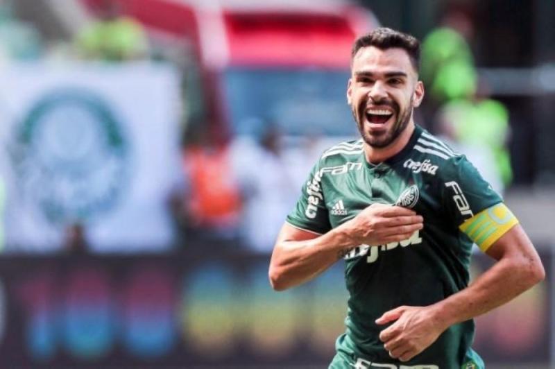 الاتحاد يتفق مع البرازيلي هنريك
