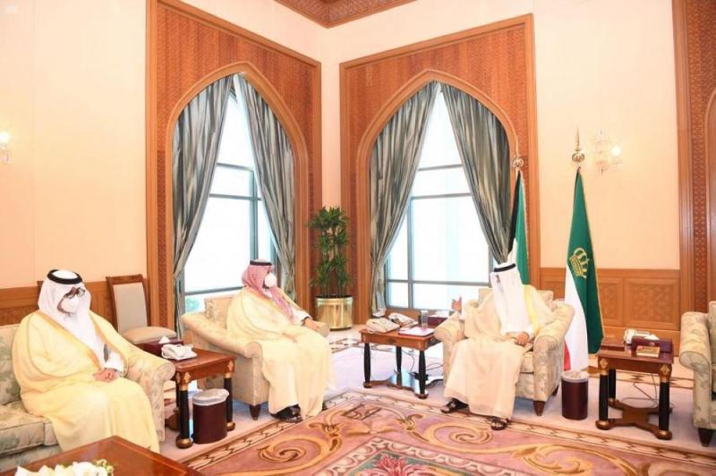 خادم الحرمين الشريفين يبعث برسالة خطية إلى أمير الكويت