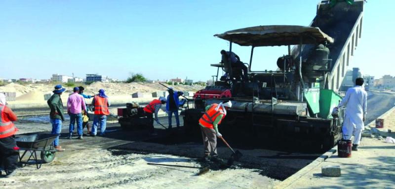 سفلتة شارع «الزبير بن العوام» في صفوى