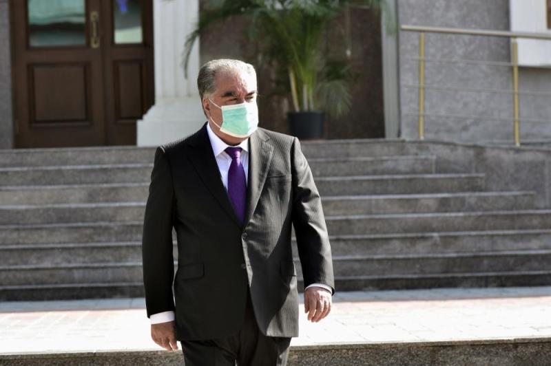 رئيس طاجيكستان يفوز بولاية رئاسية خامسة