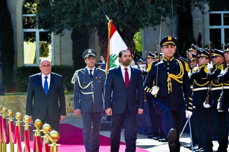 الحريري يستعد للتكليف.. و«حزب الله» متمسك بشروطه