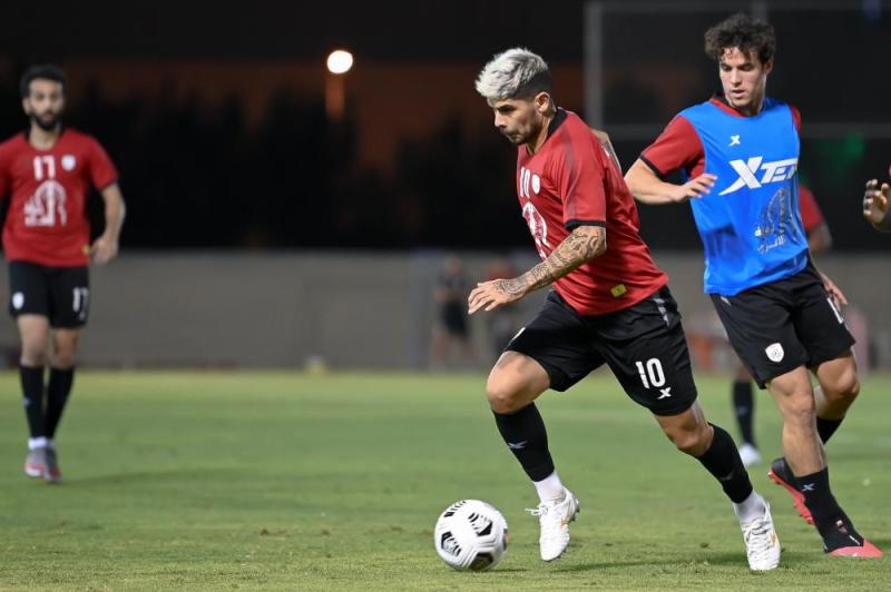 الشباب يواصل استعداداته لـ (أبها)